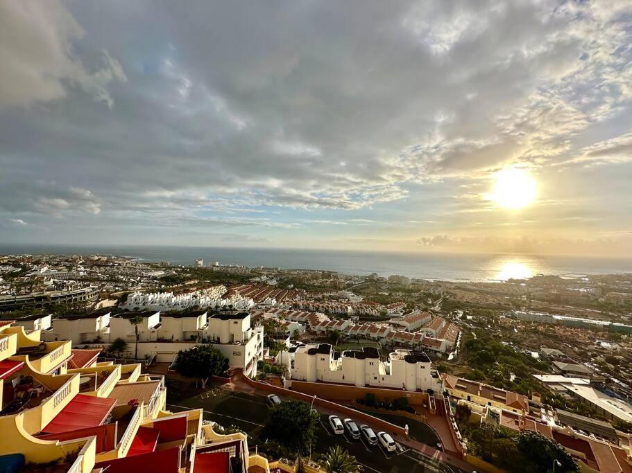 Penthouse With Ocean Views - Torviscas Daire Costa Adeje Dış mekan fotoğraf