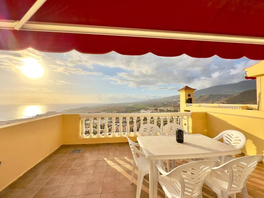 Penthouse With Ocean Views - Torviscas Daire Costa Adeje Dış mekan fotoğraf